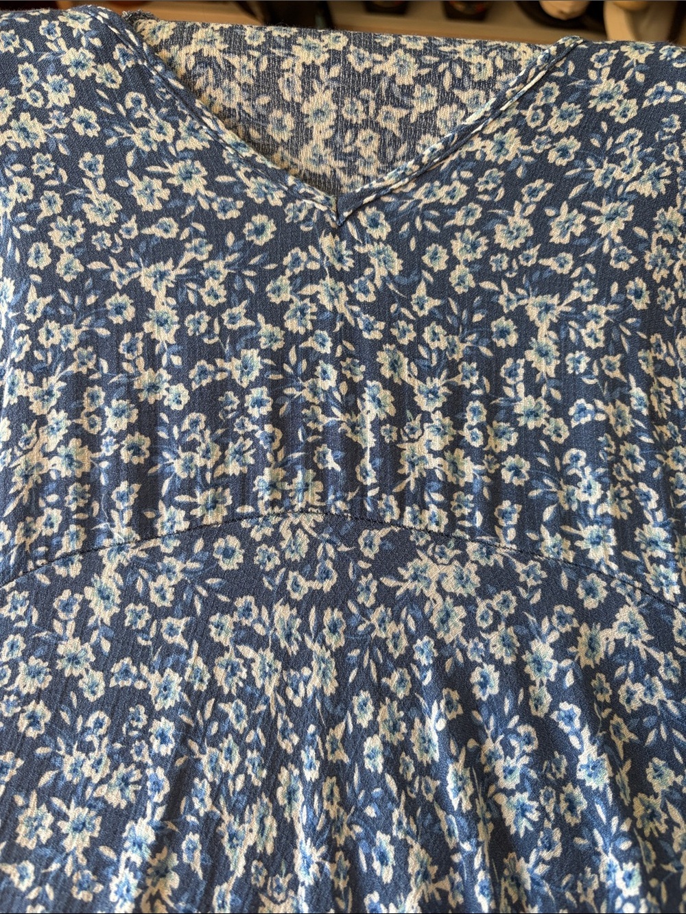 Cynthia Rowley Blue Floral V-Neck Boho Blouse Size M - Picture 9 of 9